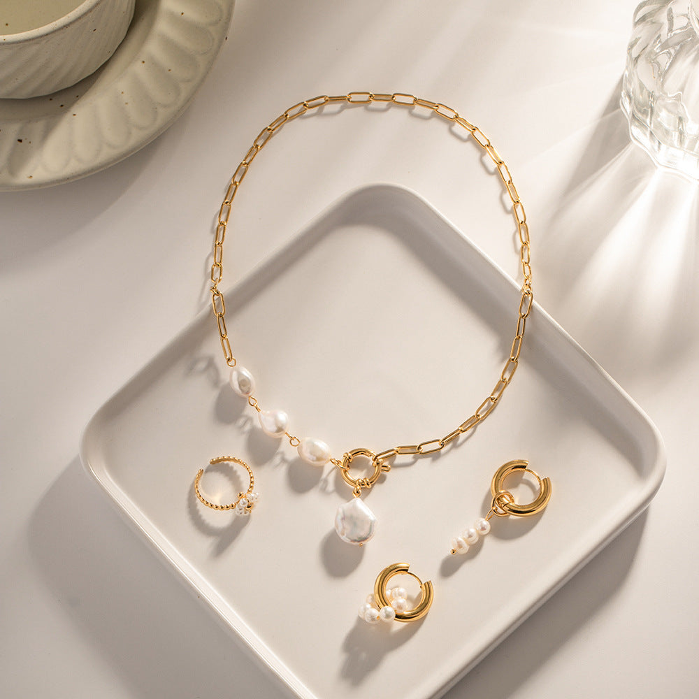 Stainless steel 18k gold-plated pearl pendant necklace