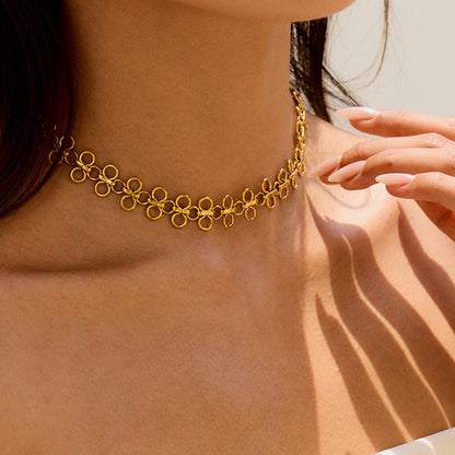 Stainless steel 18k gold-plated four-leaf clover collarbone chain