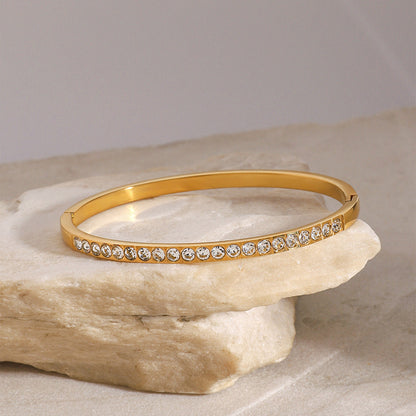 Stainless steel 18k gold-plated rhinestone-clasp bracelet