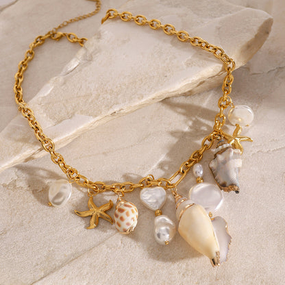 Stainless steel 18k gold-plated shell and pearl pendant necklace