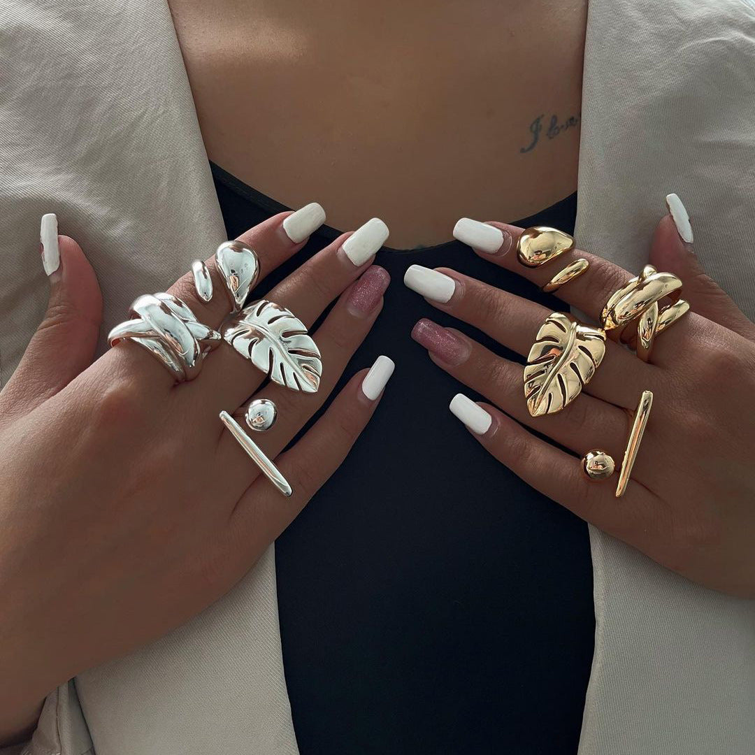 Stainless steel 18k gold-plated leaf-shaped ring