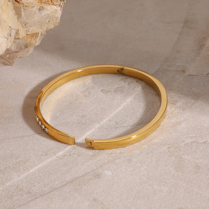 Stainless steel 18k gold-plated rhinestone-clasp bracelet
