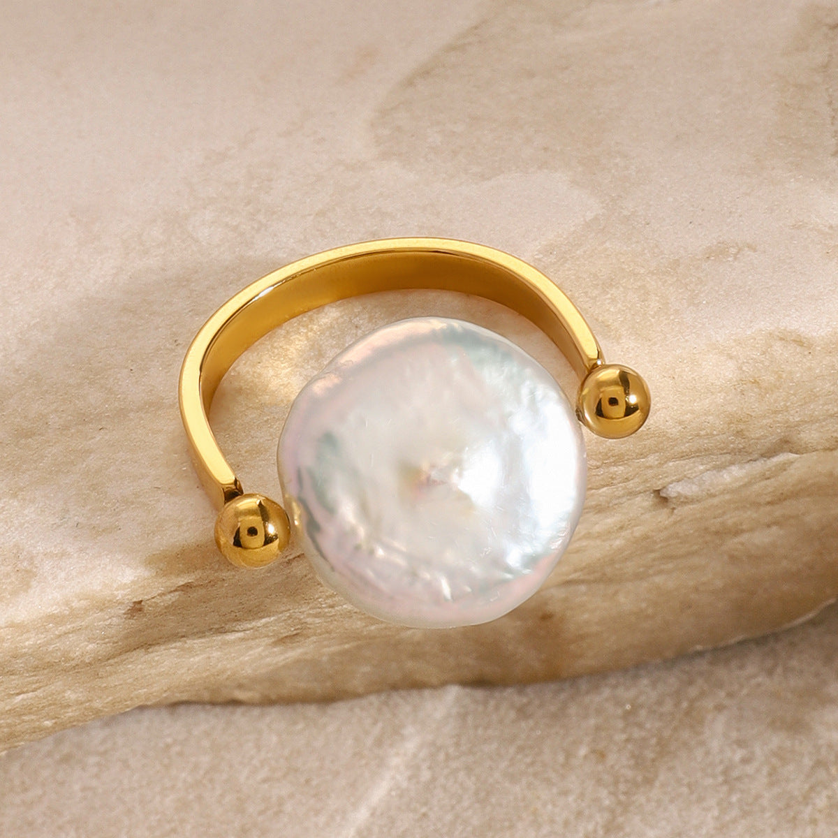 Stainless steel 18k gold-plated pearl ring