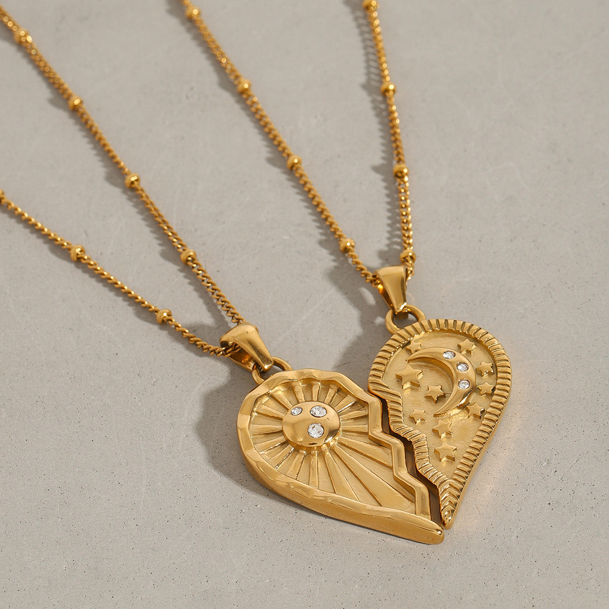 Stainless steel 18k gold-plated half heart necklace