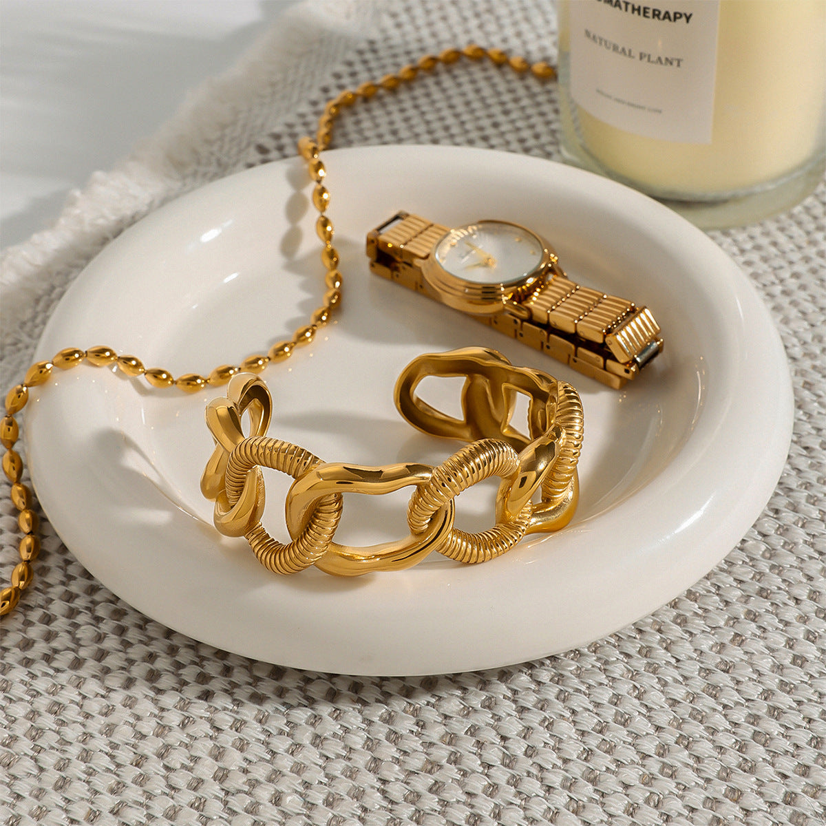 Stainless steel 18k gold-plated open-ended bracelet