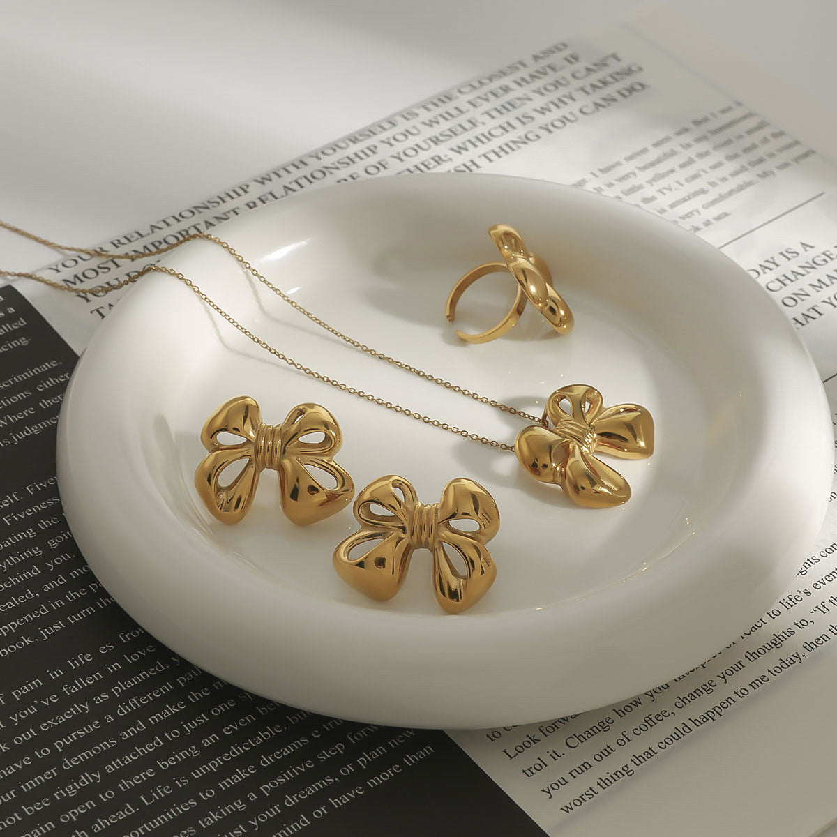 Stainless steel 18k gold-plated bow-tie jewelry