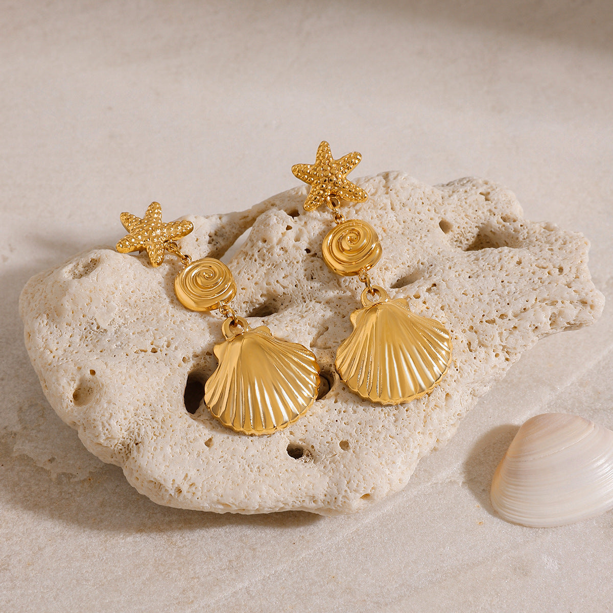 Stainless steel 18k gold-plated vocation-style earrings